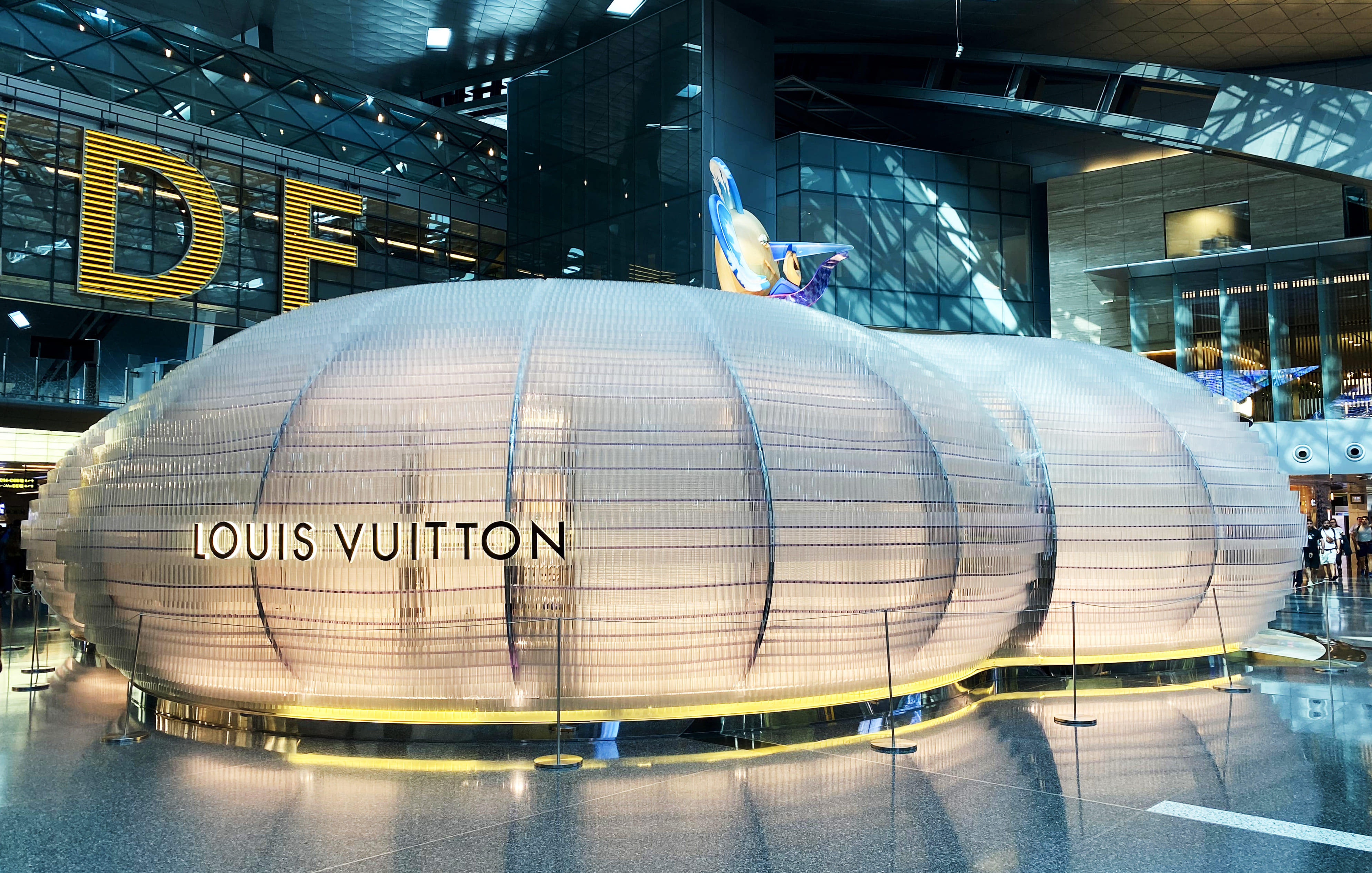 Павильон Louis Vuitton в аэропорту Дохи (Катар)