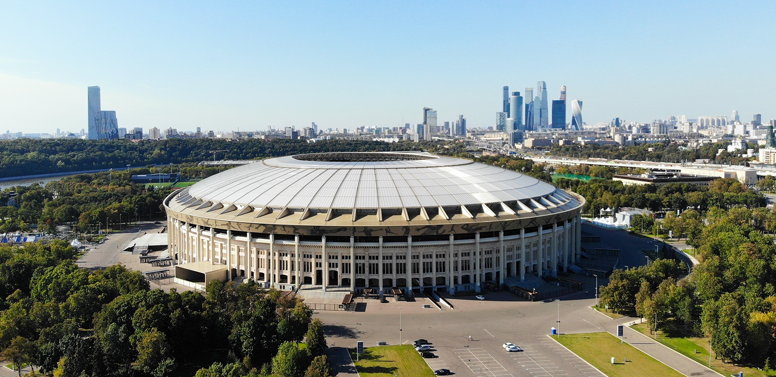 Реконструкция Большой спортивной арены Олимпийского комплекса «Лужники»
